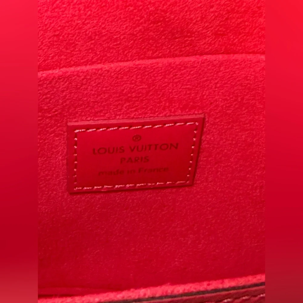 Louis Vuitton Limited Edition Felicie Pochette in Hot Pink Epi leather - Picture 15 of 17